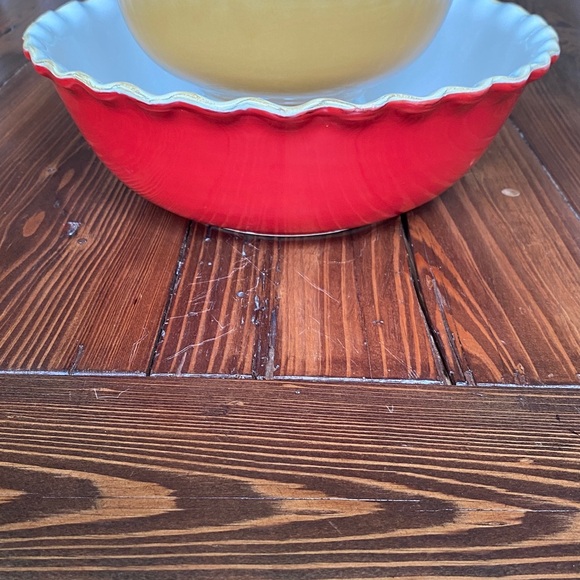 Sur La Table Ceramic Fluted Nesting Bowls - Picture 8 of 9
